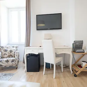 Bed and breakfast Romerooms Cola Di Rienzo, Roma