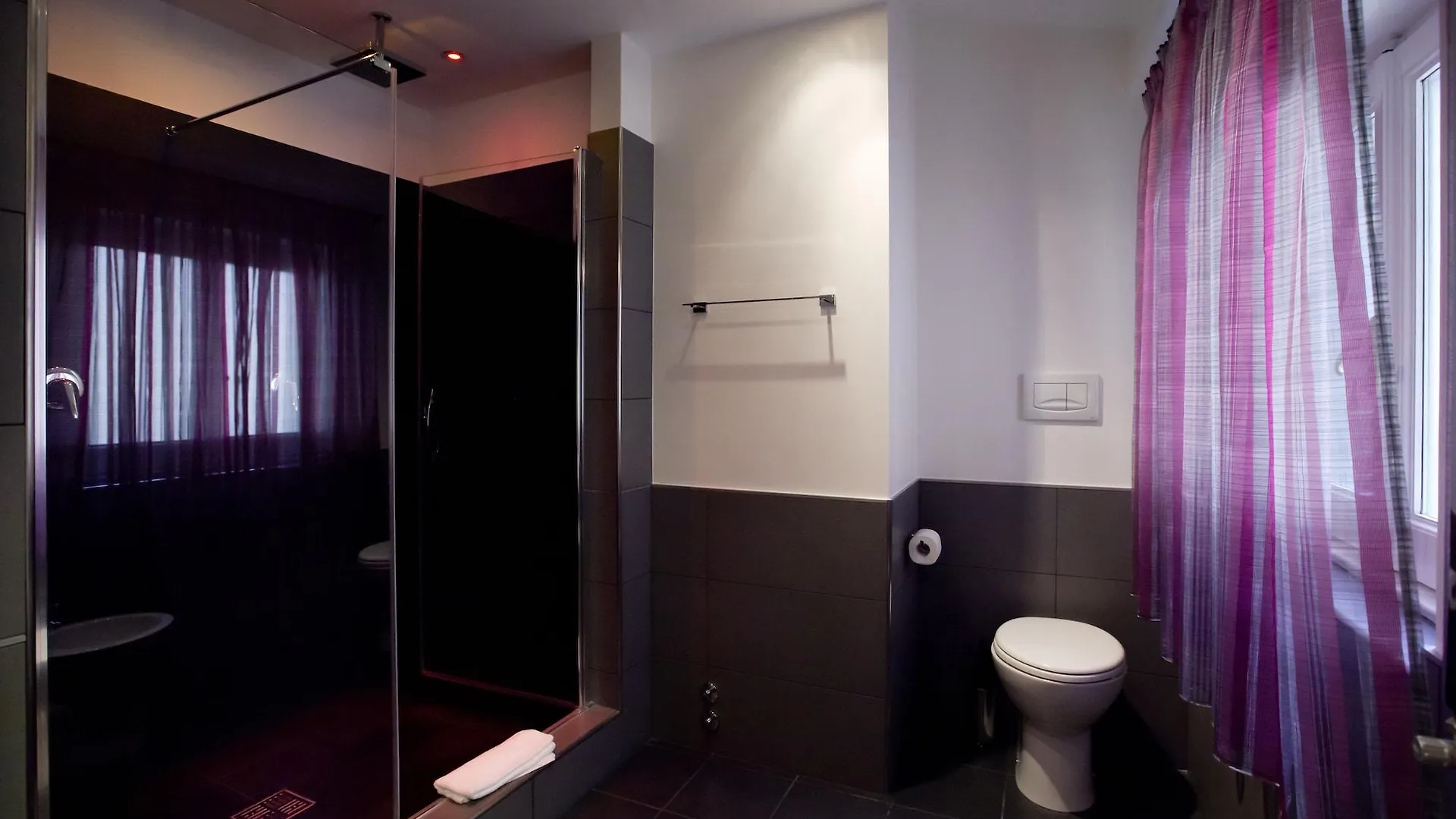 Town House Fontana Di Trevi Bed & Breakfast Rome